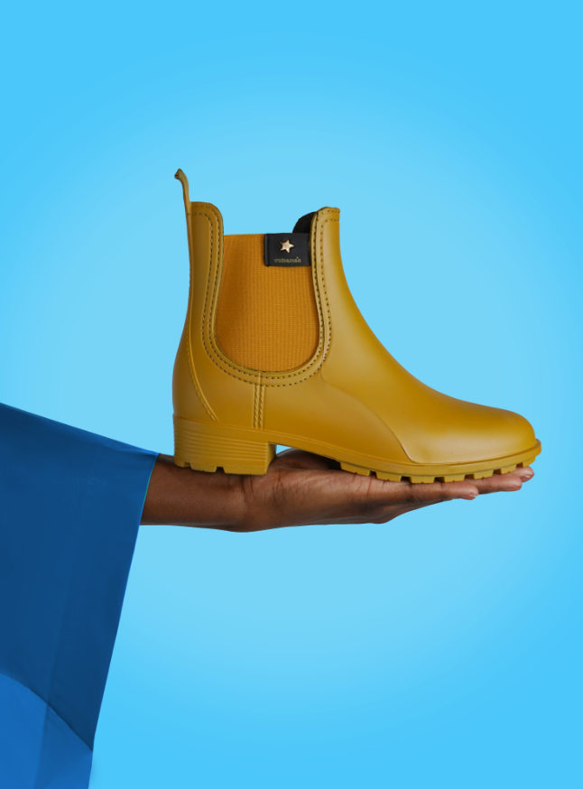 Imagem do visual da campanha com cores vibrantes e design apelativo, comunicando energia e o propósito da marca com grande impacto visual. Imagem do visual da campanha com cores vibrantes e design apelativo, comunicando energia e o propósito da marca com grande impacto visual.