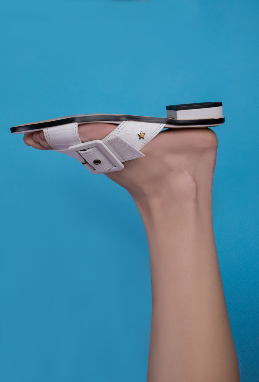 Visual que sintetiza a Direção Criativa do projeto, resultando em imagens impactantes que estabelecem uma nova identidade visual contemporânea.